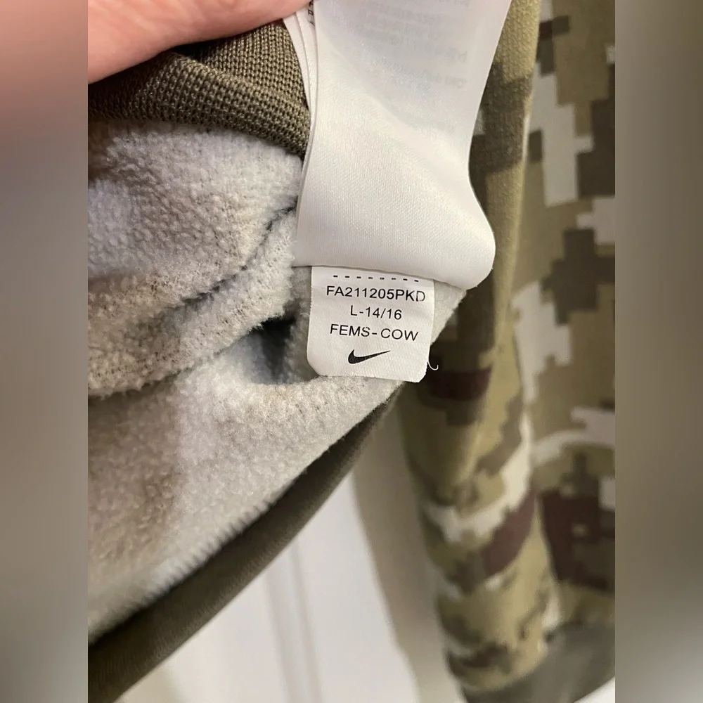 Nike Dallas Cowboys Salute to Service Boys Camo Hoodie. Size Large. NFL. Dri-fit - Picture 15 of 16